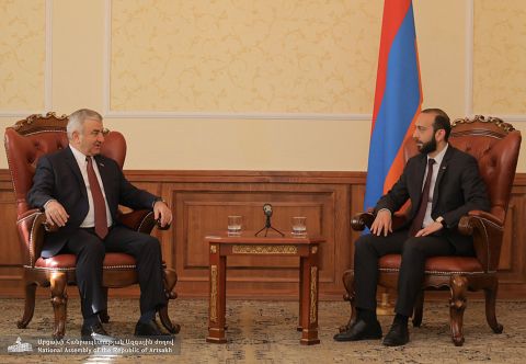 Հայկական երկու հանրապետությունների խորհրդարանների ղեկավարների առանձնազրույցը