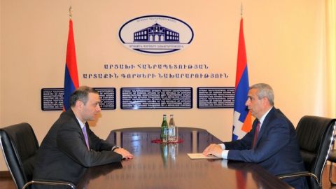 Глава МИД Республики Арцах Масис Маилян встретился с секретарем Совета безопасности Армении Арменом Григоряном