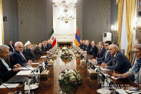 Пашинян: Армения готова стать транзитной страной для иранского газа