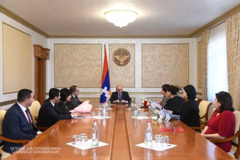 Президент Саакян вручил государственные награды