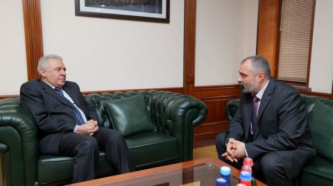 Министр иностранных дел Республики Арцах Давид Бабаян встретился с министром обороны РА Вагаршаком Арутюняном
