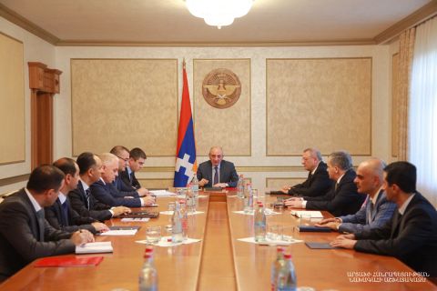 Президент Бако Саакян провел совещание