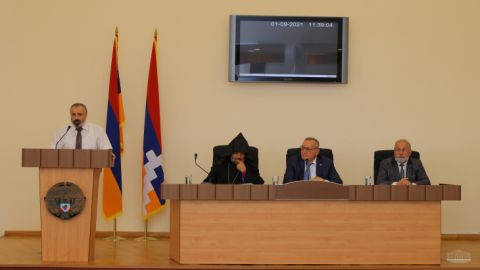 Министр иностранных дел Республики Арцах принял участие в торжественном заседании Национального Собрания
