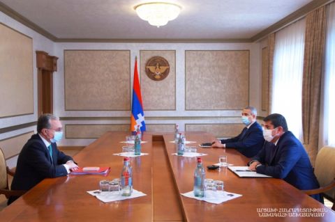 Араик Арутюнян принял министра иностранных дел Армении Зограба Мнацаканяна