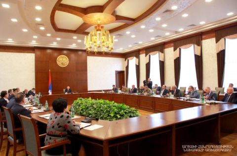 Заседание правительства под председательством Президента Саакяна