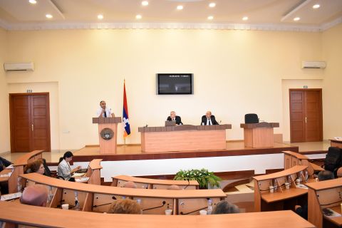 Парламент Республики Арцах созвал внеочередное заседание