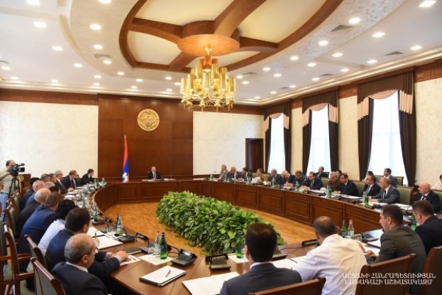 Заседание правительства под председательством Бако Саакяна