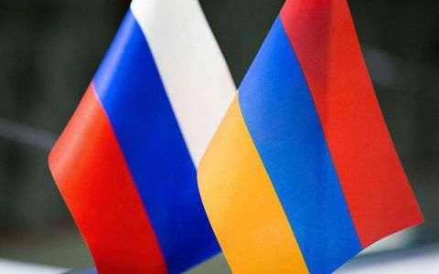 Главы военных ведомств  РФ и Армении обсудили текущую обстановку в регионе и в Нагорном Карабахе